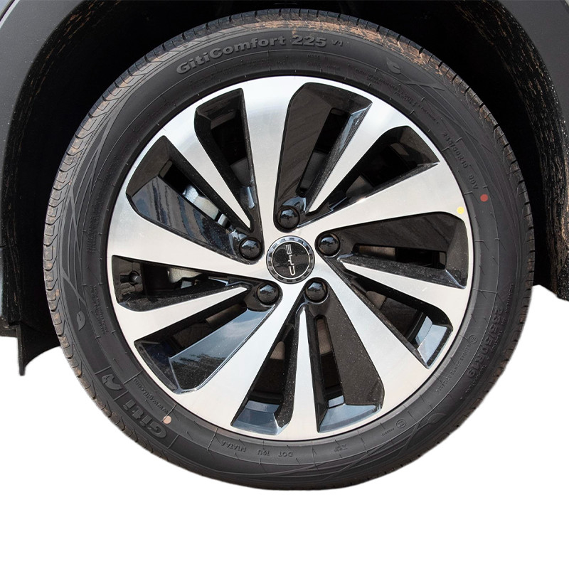 BYDソング PLUS DM-I プラグインハイブリッド 5ドア 5シート コンパクトSUV