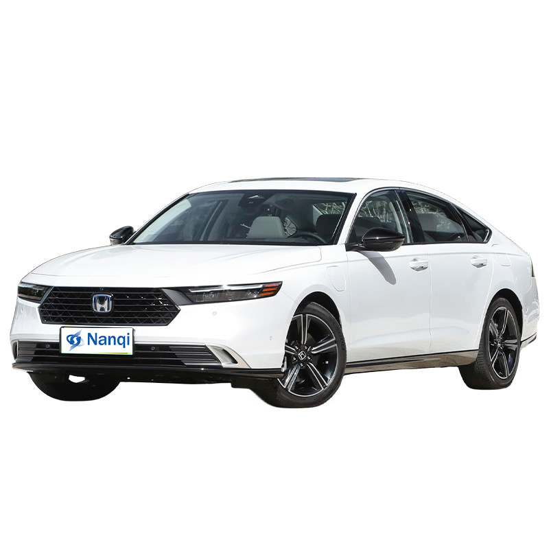 ホンダ・アコード PHEVハイブリッド電気自動車 中型 4ドア 5席セダン