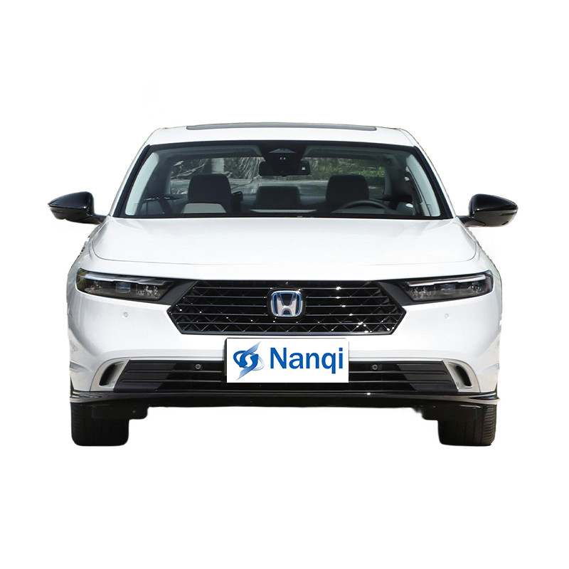 ホンダ・アコード PHEVハイブリッド電気自動車 中型 4ドア 5席セダン