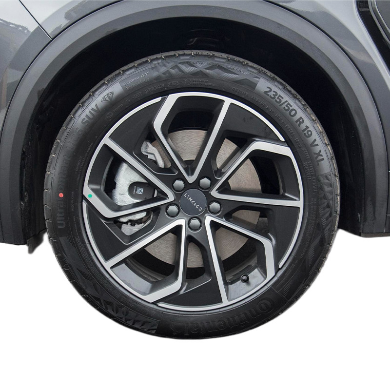 高級なLYNK&CO 05 EM-PプラグインハイブリッドEV 5ドア5シッター