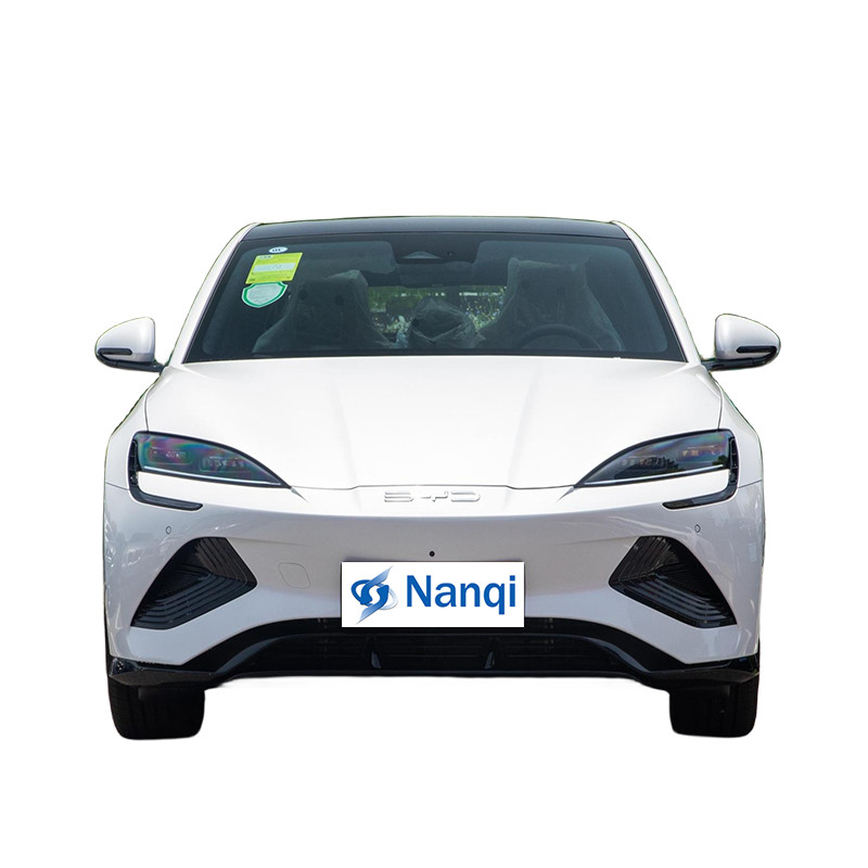 中型 BYD シール 電動車 4ドア 5人座 180Km/H LFP バッテリー