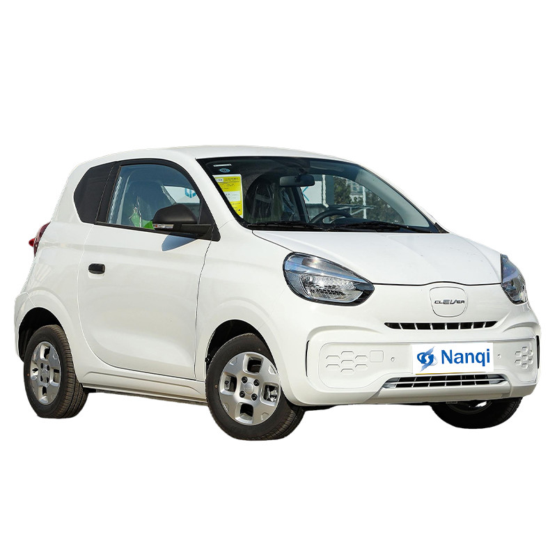 小型電気自動車 45P 3ドア 4人座9インチLCDスクリーン