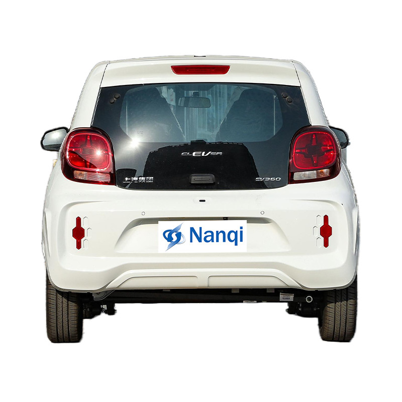 小型電気自動車 45P 3ドア 4人座9インチLCDスクリーン